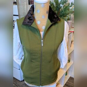 Colorado Wooly Bully Women's Vest with Faux Fur Collar Size Small